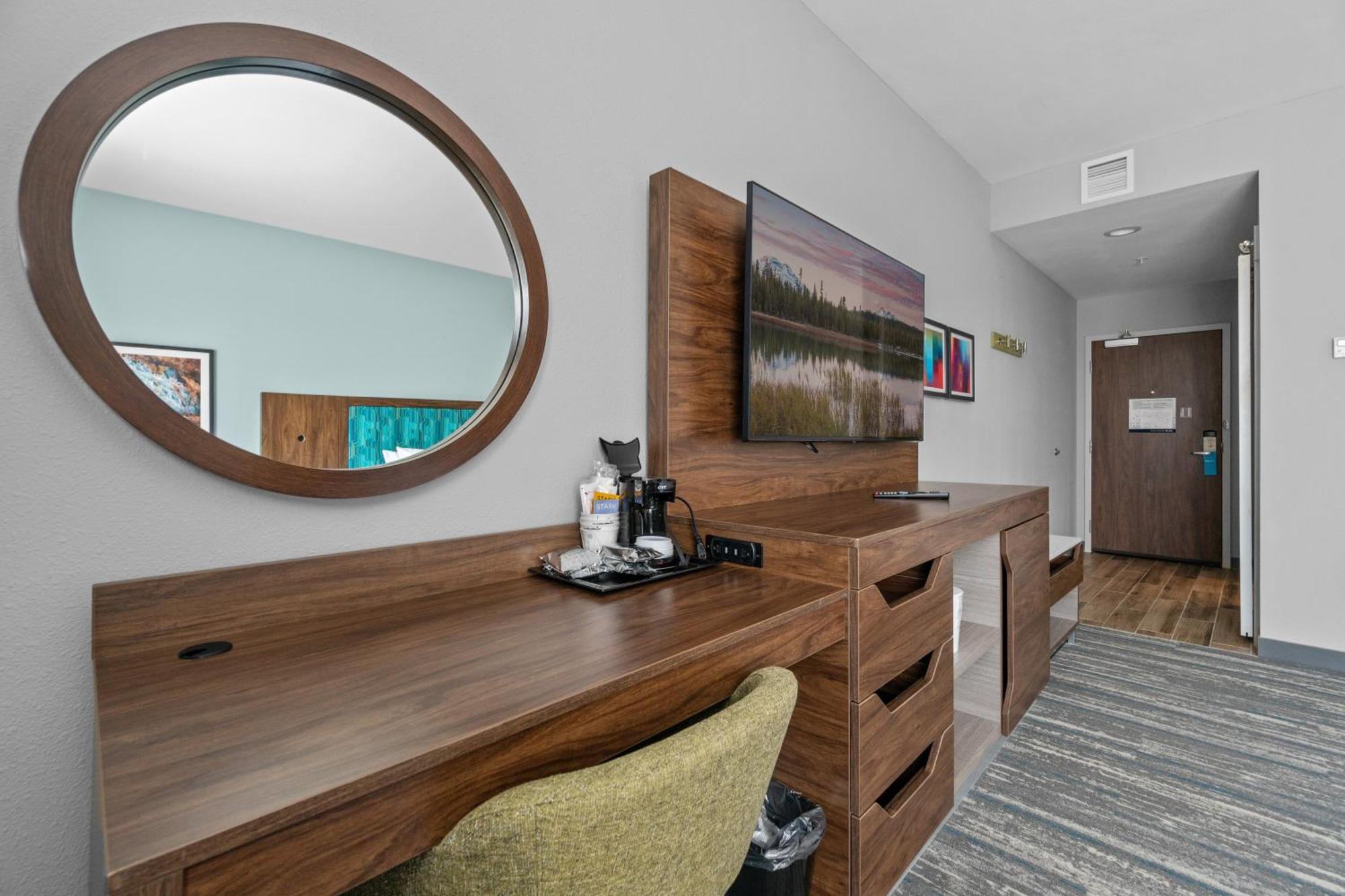 Hampton Inn Redmond Bend Airport Bagian luar foto
