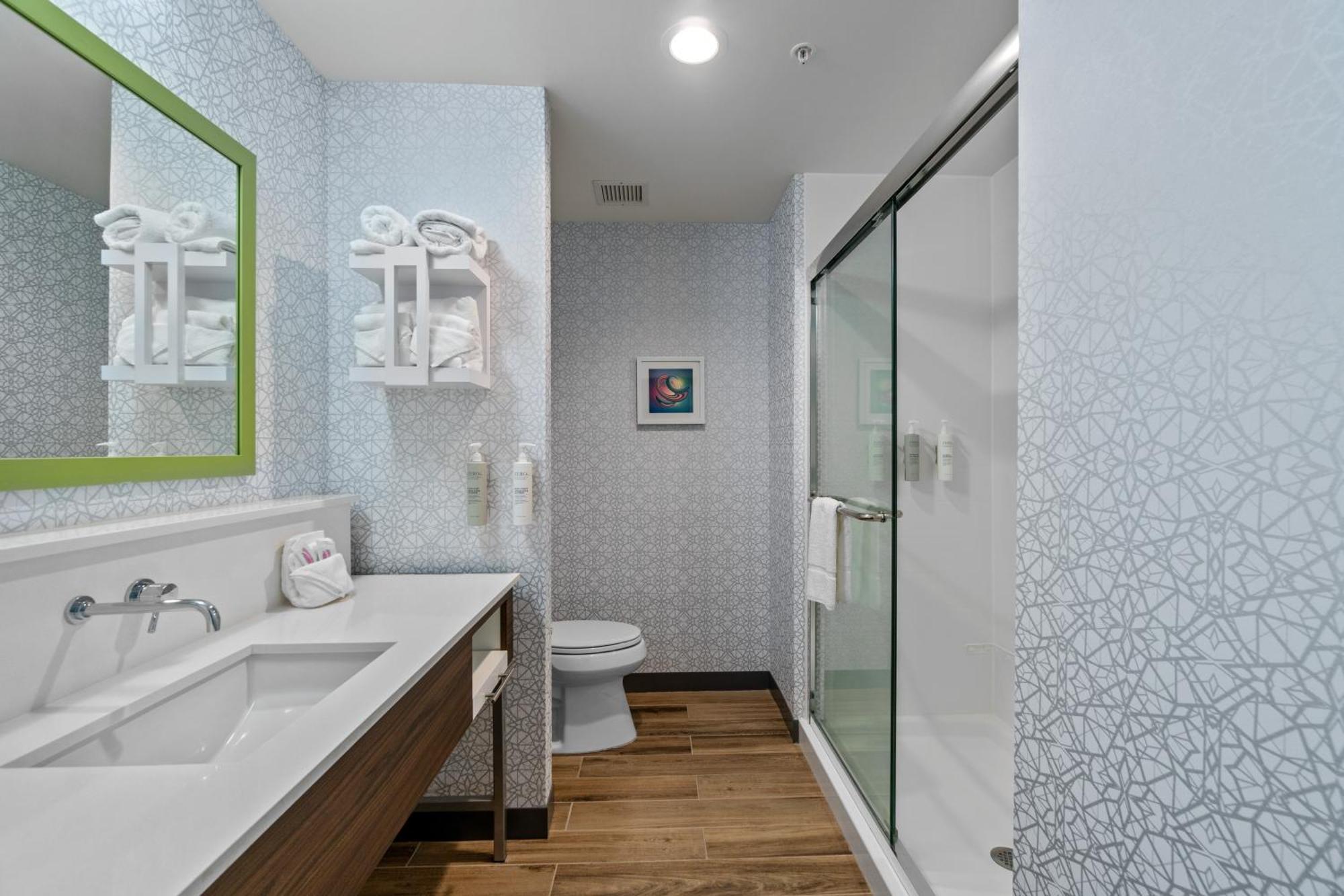 Hampton Inn Redmond Bend Airport Bagian luar foto