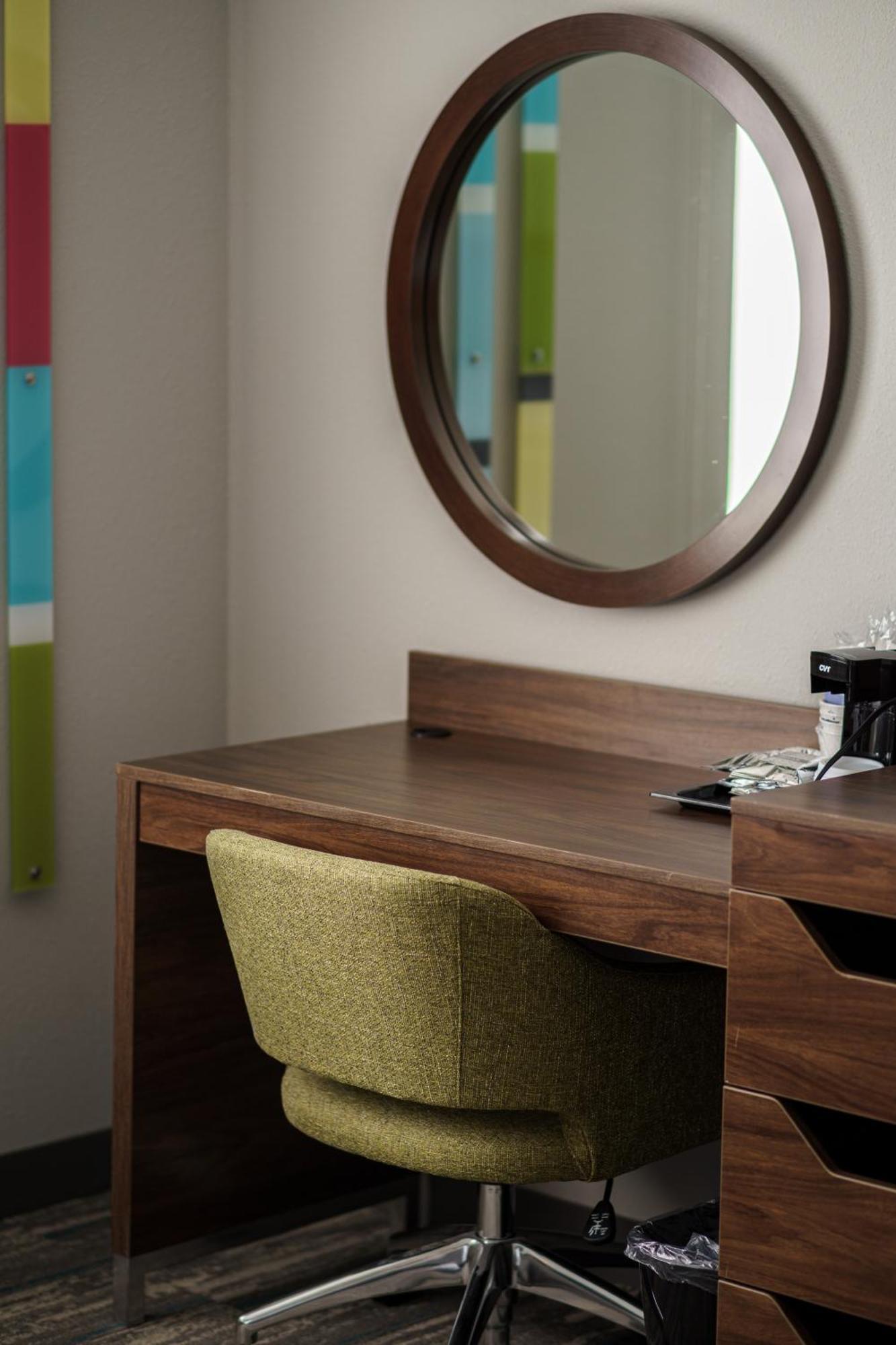 Hampton Inn Redmond Bend Airport Bagian luar foto